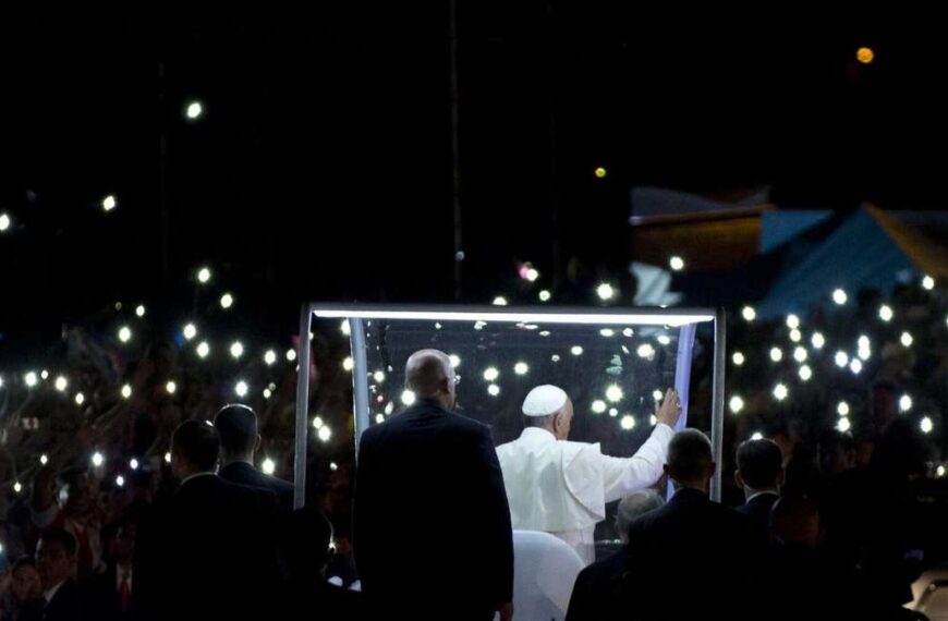 Une mort pleine de sens : François s’éteint à l’instant le plus sacré du christianisme