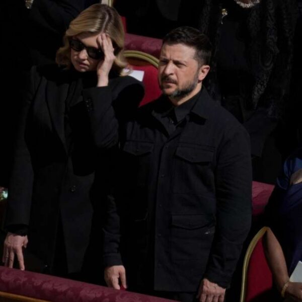 Zelensky et Trump scellent une future rencontre après un échange à Rome