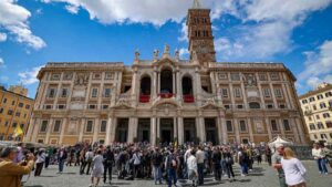 Sainte-Marie-Majeure : le dernier refuge du pape François, fidèle à…
