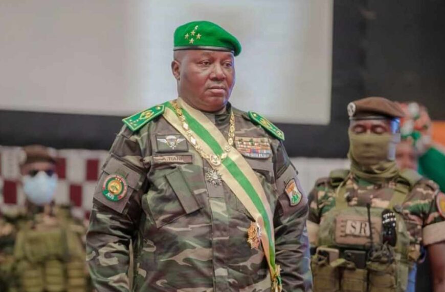 Langue, pouvoir et souveraineté : au Niger, le haoussa remplace le français comme langue nationale