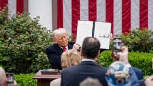 Sous pression tarifaire, les dirigeants du monde défilent à Washington