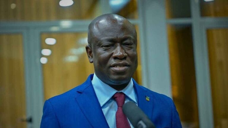 Tshisekedi tourne la page Kabuya ? Exclusion et verrouillage à l’UDPS