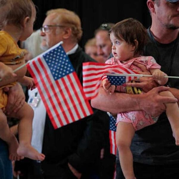 Ce que l’on sait sur l’arrivée de 49 Afrikaners aux États-Unis en tant que réfugiés