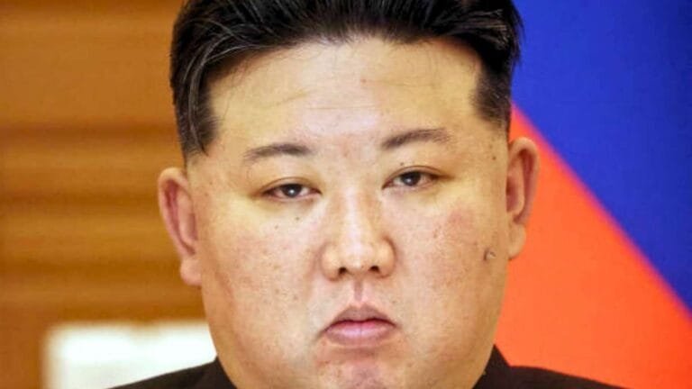 Grandes Lignes Corée du Nord : Kim Jong-un