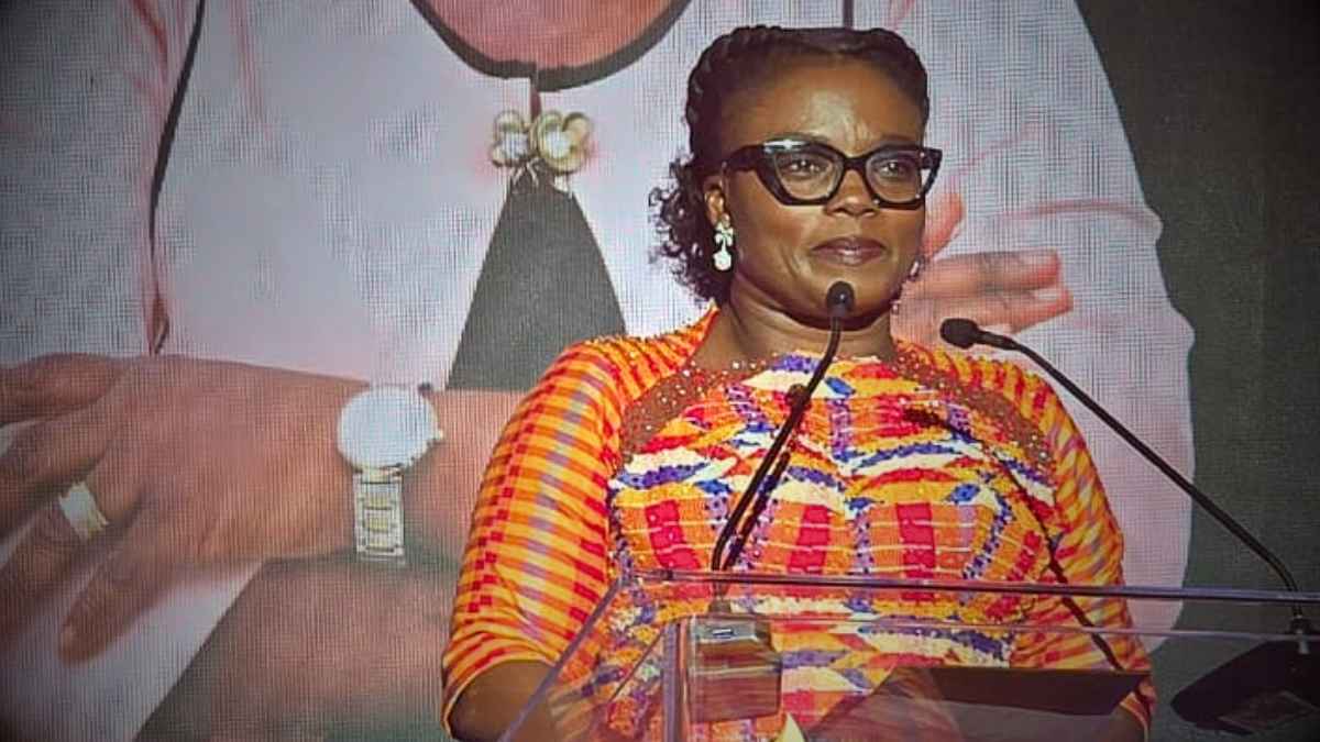 Naomi Oyoe Ohene Oti sacrée meilleure infirmière du monde pour…