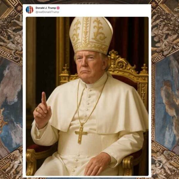 À quelques jours du conclave, Trump se met en scène en pape