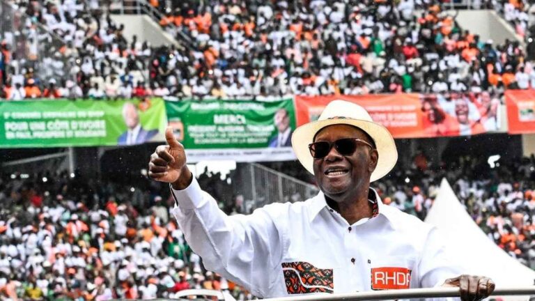 Alassane Ouattara se lance pour un quatrième mandat en Côte d’Ivoire