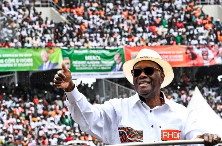 Alassane Ouattara se lance pour un quatrième mandat en Côte d’Ivoire
