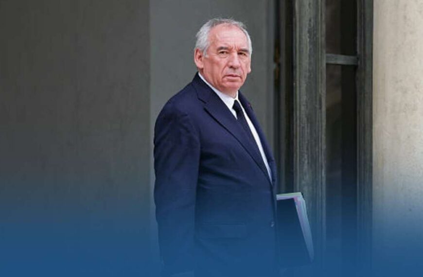 Bayrou dramatise avant le 8 septembre “la vie de la nation en jeu”