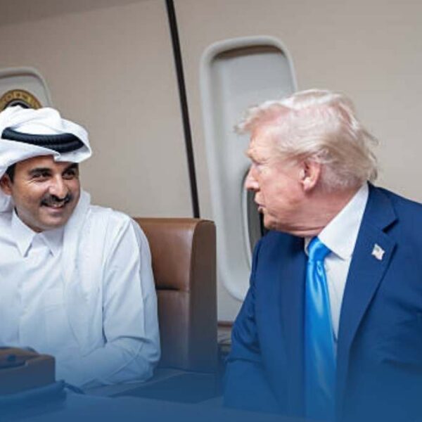 Trump fait escale au Qatar pour consolider la trêve à Gaza