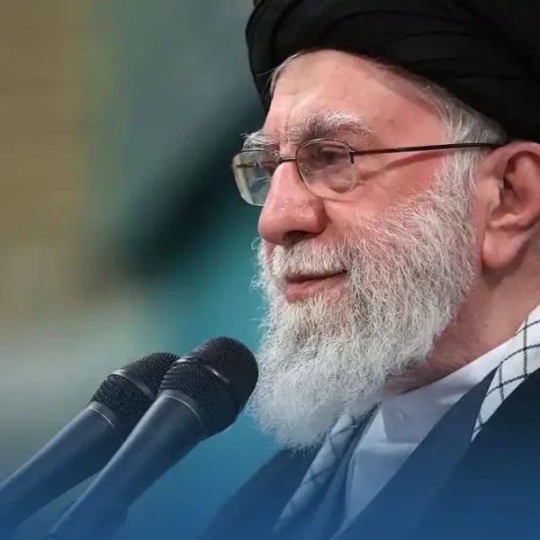 Iran–États-Unis Khamenei agite le spectre d’une guerre régionale