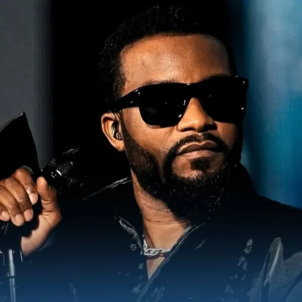 Afrique 14 Fally Ipupa au Stade de France 160 000 spectateurs, une consécration au-delà de la musique