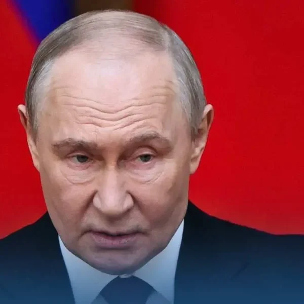 Mali Moscou refuse de se retirer et confirme son soutien au régime face à l’offensive rebelle