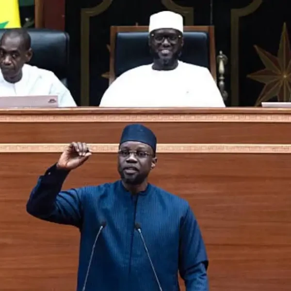Ousmane Sonko vers l’Assemblée le pouvoir sénégalais bascule dans une nouvelle guerre interne