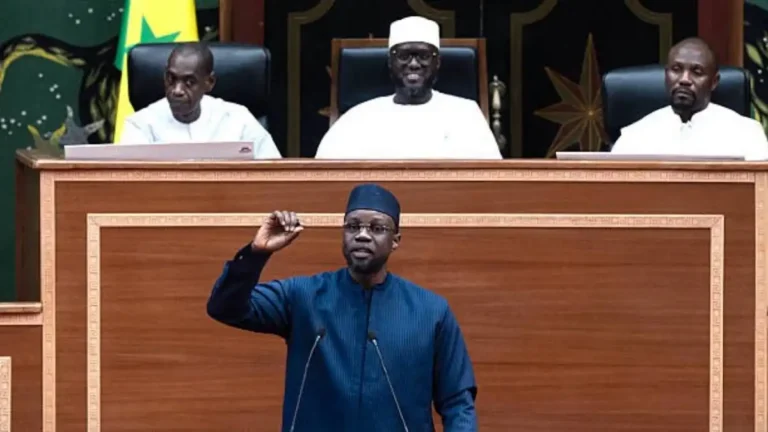 Ousmane Sonko vers l’Assemblée : le pouvoir sénégalais bascule dans une nouvelle guerre interne 1 Ousmane Sonko vers l’Assemblée le pouvoir sénégalais bascule dans une nouvelle guerre interne