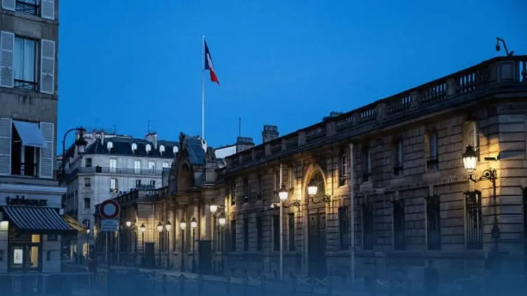 Présidentielle 2027 Édouard Philippe, Marine Le Pen, Mélenchon, Attal… qui sont les candidats déjà en lice et ceux qui se préparent