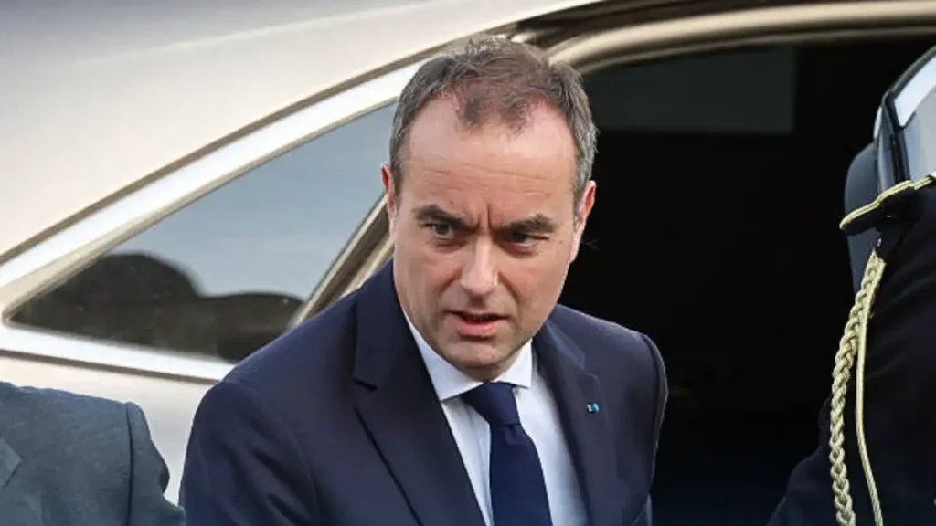 Fin de vie : Sébastien Lecornu saisira le Conseil constitutionnel après l’adoption de la loi sur l’aide à mourir