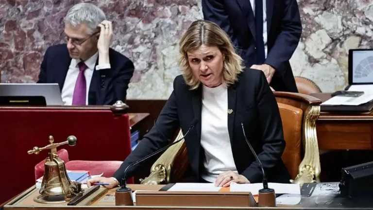 Fin de vie : l’Assemblée nationale adopte définitivement la loi sur l’aide à mourir 1 Fin de vie l’Assemblée nationale adopte définitivement la loi sur l’aide à mourir