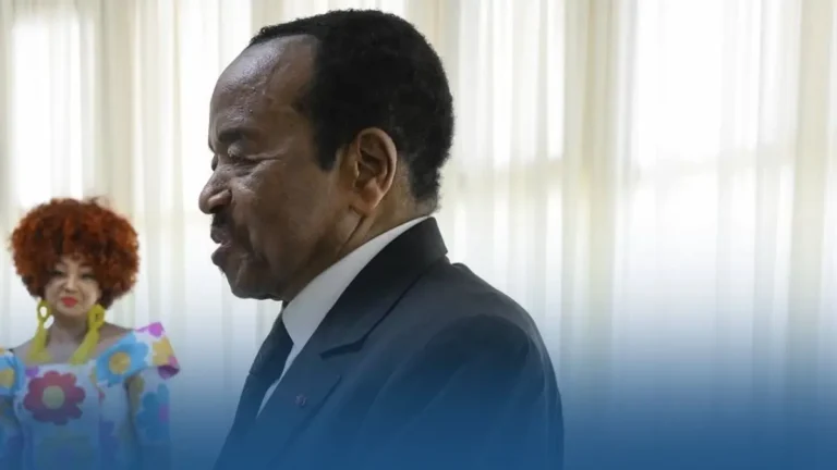 Cameroun Paul Biya réapparaît à Yaoundé après 74 jours d’absence