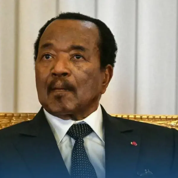 Cameroun le gouvernement assure que Paul Biya est vivant après près de deux mois d’absence