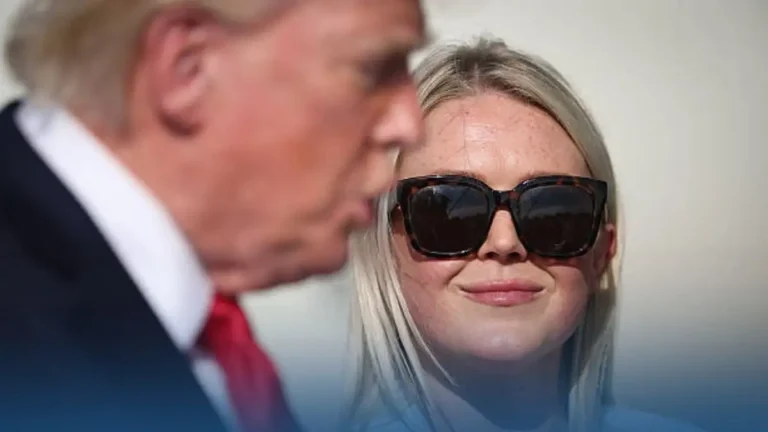 États-Unis Karoline Leavitt quitte la Maison-Blanche et retourne dans l’appareil politique pro-Trump