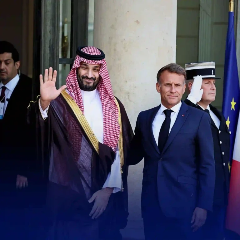 Macron annonce trois parcs d’attractions en Île-de-France financés par l’Arabie saoudite